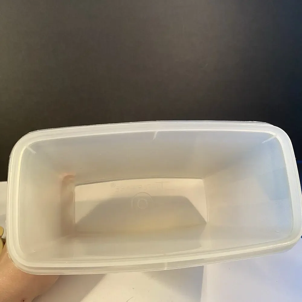 Vintage Tupperware Clear 499 Lidded Store N Pour Container.